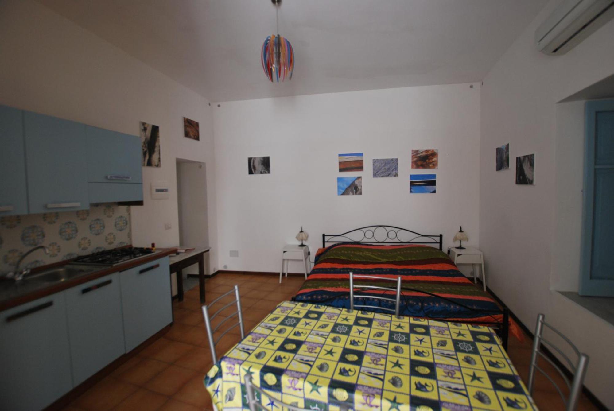 Vulcanoconsult Appartamenti Spiaggia Lipari  Cameră foto