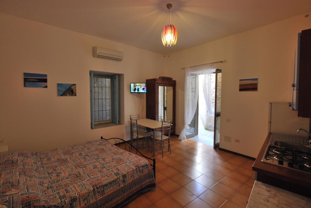 Vulcanoconsult Appartamenti Spiaggia Lipari  Cameră foto
